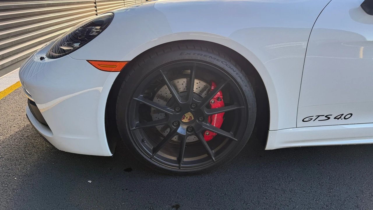 2021 Porsche 718 Boxster GTS 4.0 - Image 17 of 27