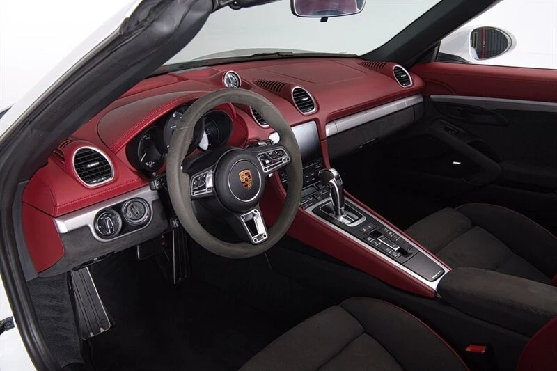 2021 Porsche 718 Boxster Spyder - Image 16 of 21