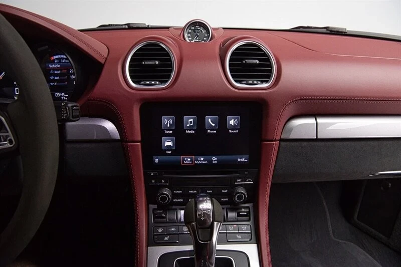 2021 Porsche 718 Boxster Spyder - Image 20 of 21