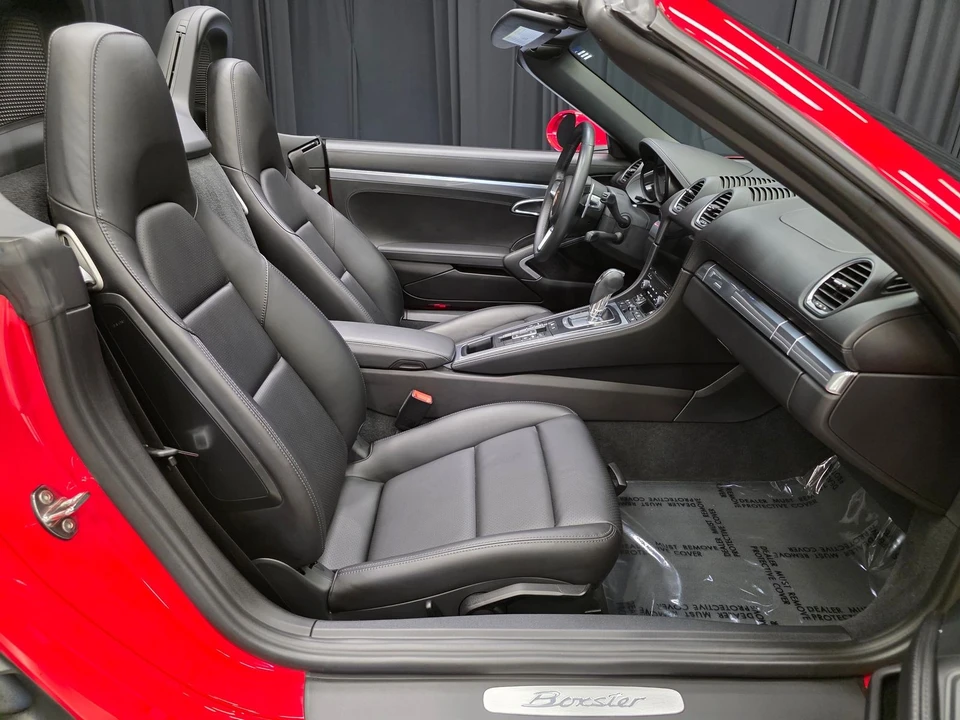 2021 Porsche 718 Boxster T - Image 2 of 31