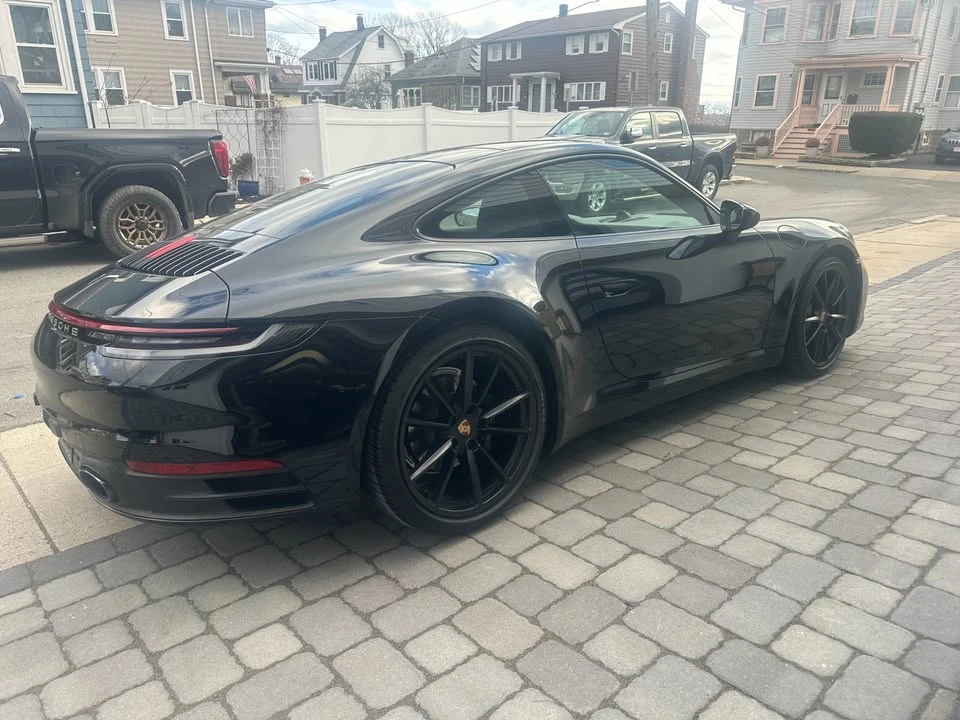 2021 Porsche 992 Carrera 4 - Image 4 of 8