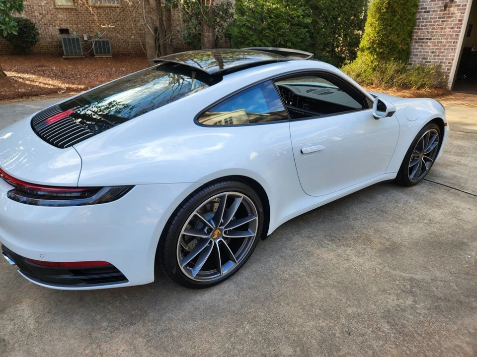 2021 Porsche 992 Carrera 4 - Image 4 of 6