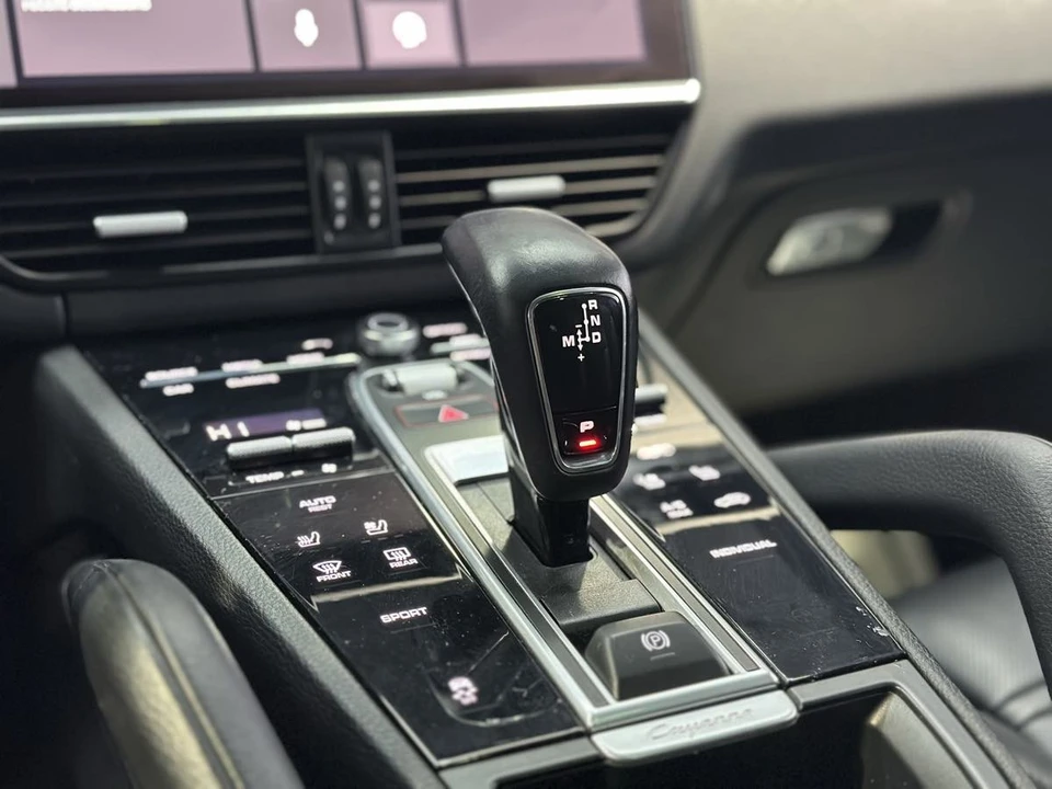 2021 Porsche 9Y0/9Y3 Cayenne - Image 16 of 21