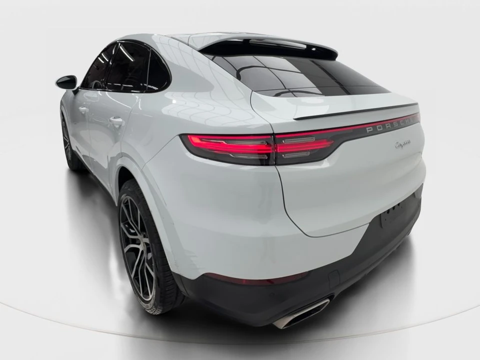 2021 Porsche - Image 10 of 31
