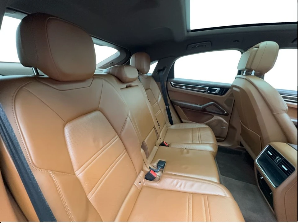 2021 Porsche - Image 27 of 31
