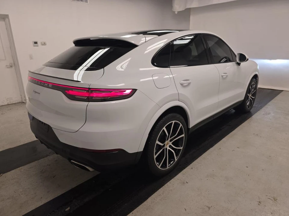 2021 Porsche 9Y0/9Y3 Cayenne - Image 2 of 10
