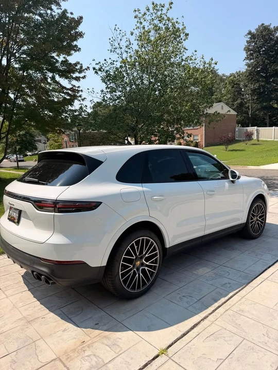 2021 Porsche 9Y0/9Y3 Cayenne - Image 2 of 4