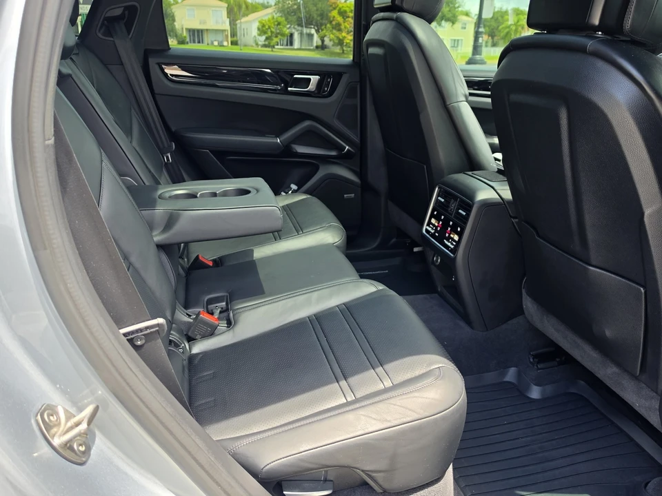 2021 Porsche 9Y0/9Y3 Cayenne Coupe - Image 17 of 28