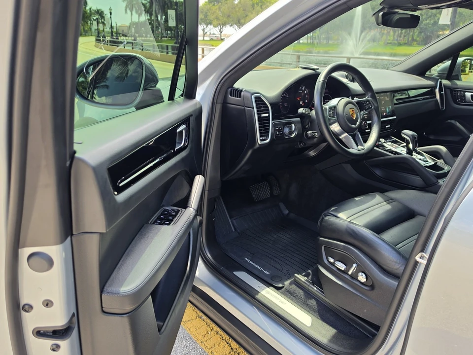 2021 Porsche 9Y0/9Y3 Cayenne Coupe - Image 23 of 28