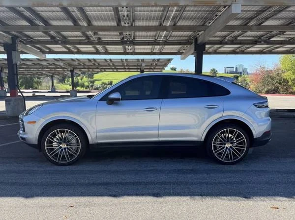 2021 Porsche 9Y0/9Y3 Cayenne - Image 2 of 17