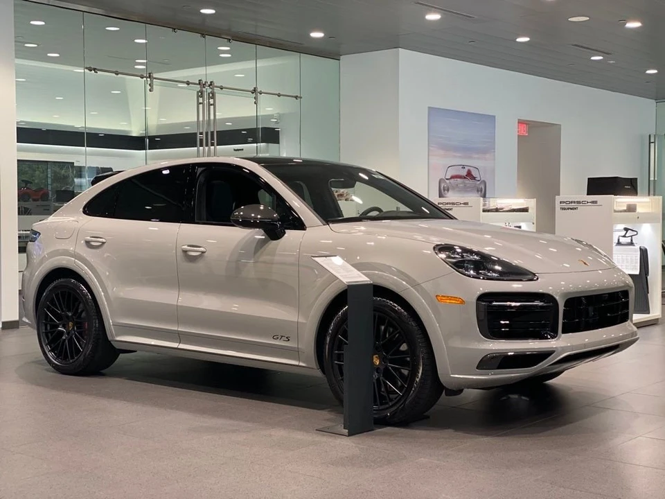 2021 Porsche 9Y0/9Y3 Cayenne GTS - Image 1 of 13