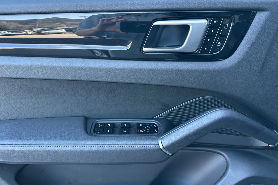 2021 Porsche 9Y0/9Y3 Cayenne - Image 12 of 21