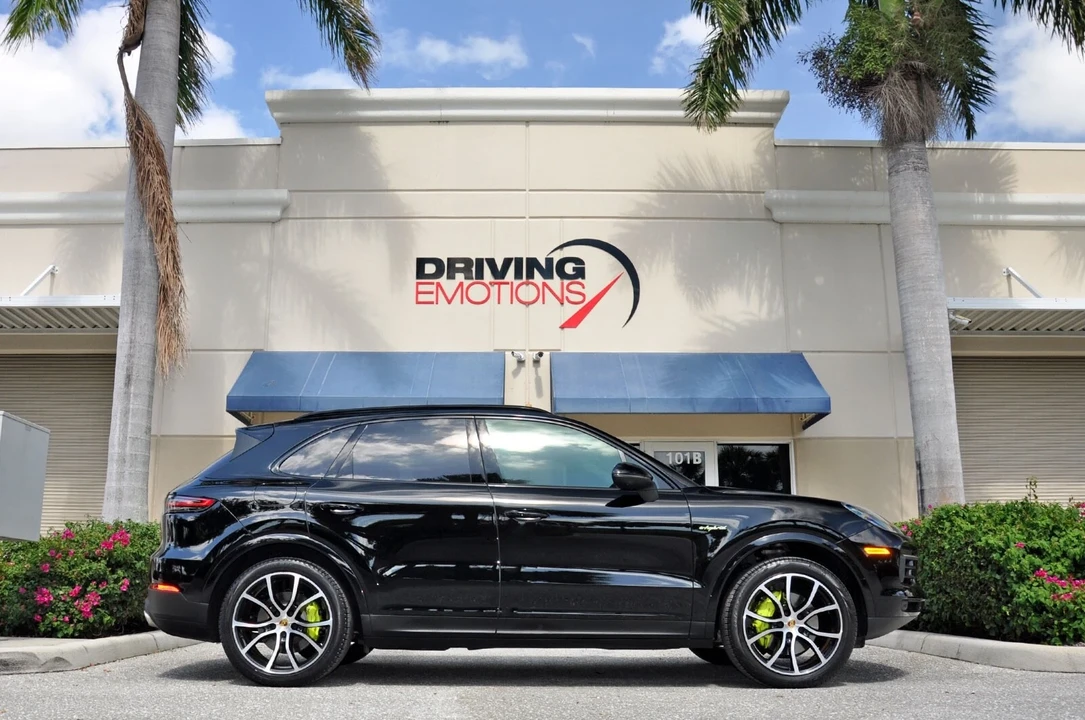 2021 Porsche 9Y0/9Y3 Cayenne - Image 4 of 21