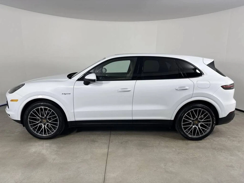 2021 Porsche 9Y0/9Y3 Cayenne - Image 2 of 5