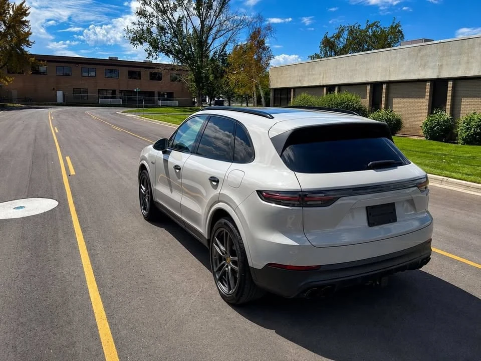 2021 Porsche 9Y0/9Y3 Cayenne - Image 3 of 5