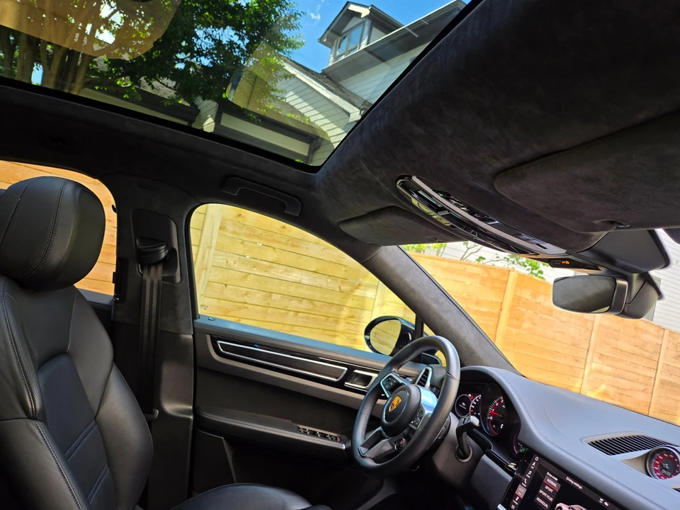 2021 Porsche 9Y0/9Y3 Cayenne GTS - Image 5 of 9