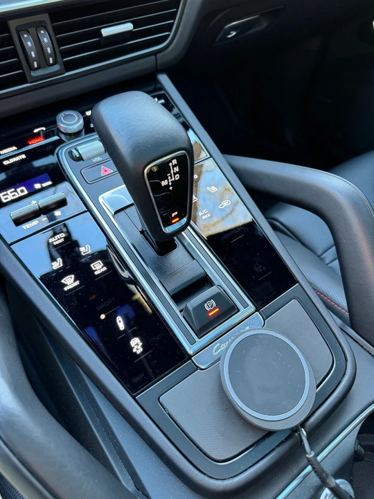 2021 Porsche 9Y0/9Y3 Cayenne GTS - Image 11 of 13