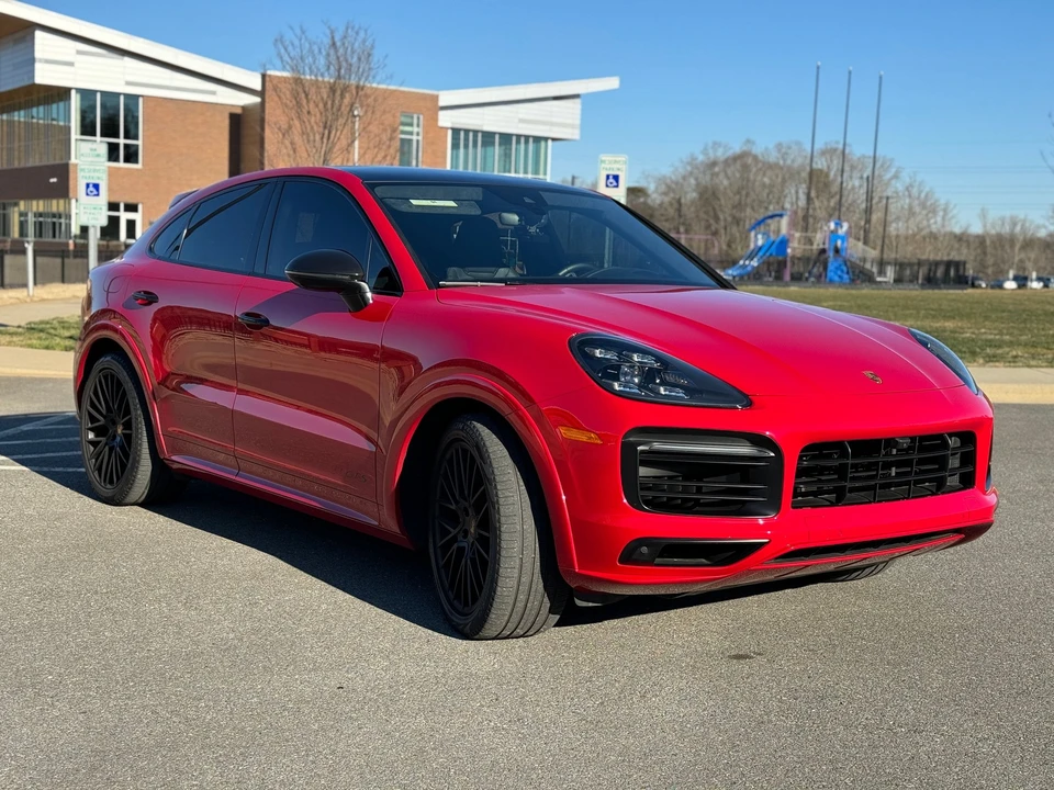 2021 Porsche 9Y0/9Y3 Cayenne GTS - Image 2 of 13