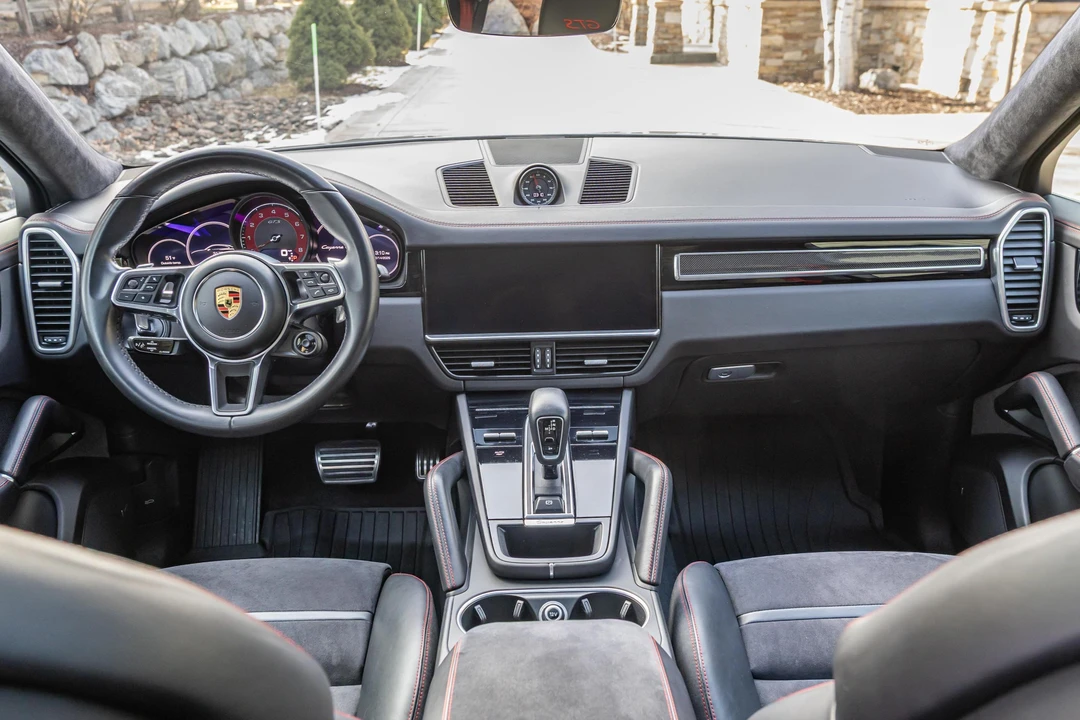 2021 Porsche 9Y0/9Y3 Cayenne GTS - Image 31 of 31