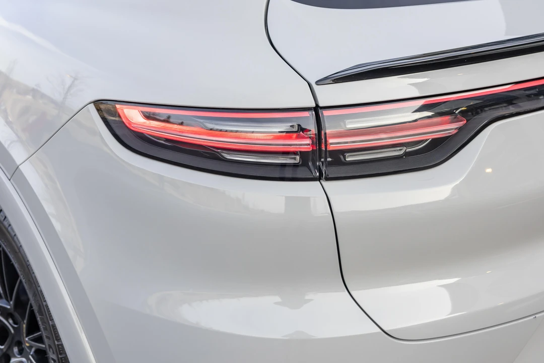 2021 Porsche 9Y0/9Y3 Cayenne GTS - Image 18 of 31