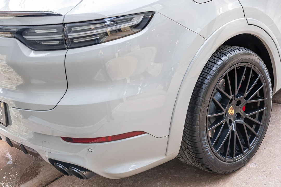 2021 Porsche 9Y0/9Y3 Cayenne GTS - Image 21 of 31