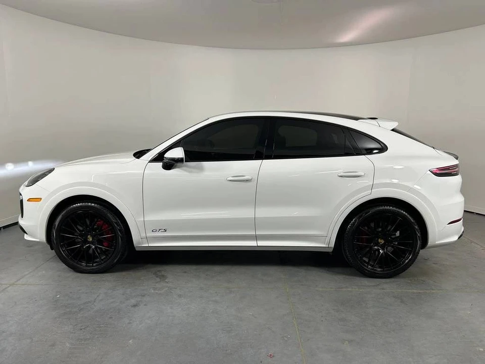 2021 Porsche 9Y0/9Y3 Cayenne GTS - Image 2 of 5