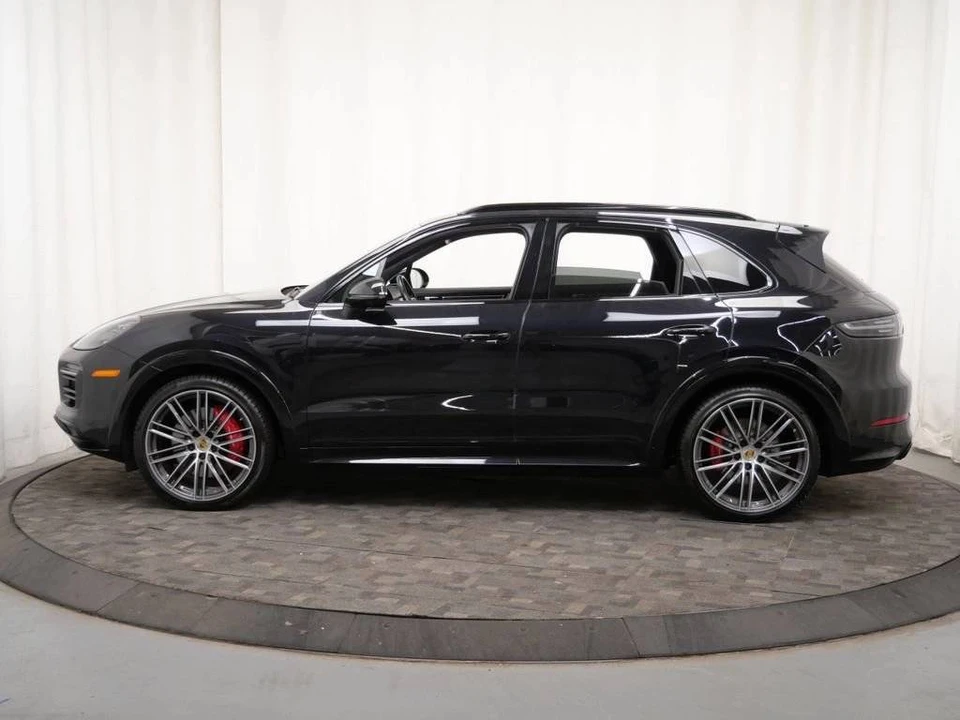 2021 Porsche 9Y0/9Y3 Cayenne GTS - Image 2 of 5