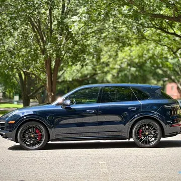 2021 Porsche Cayenne GTS