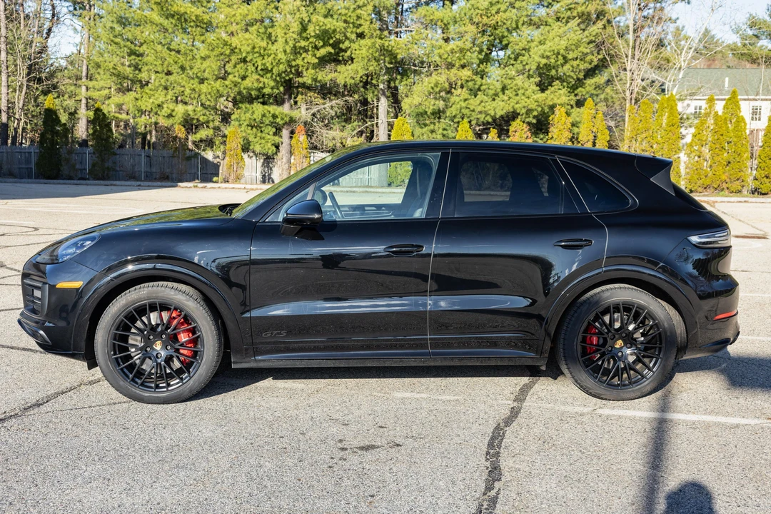 2021 Porsche 9Y0/9Y3 Cayenne GTS - Image 3 of 31