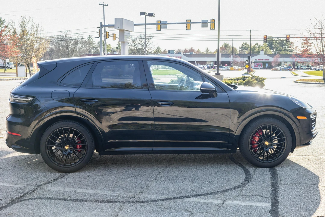 2021 Porsche 9Y0/9Y3 Cayenne GTS - Image 7 of 31