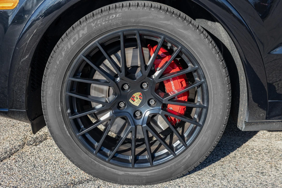 2021 Porsche 9Y0/9Y3 Cayenne GTS - Image 24 of 31