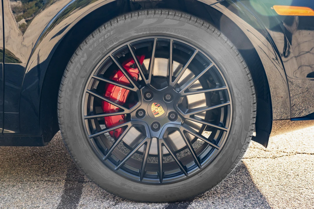 2021 Porsche 9Y0/9Y3 Cayenne GTS - Image 27 of 31