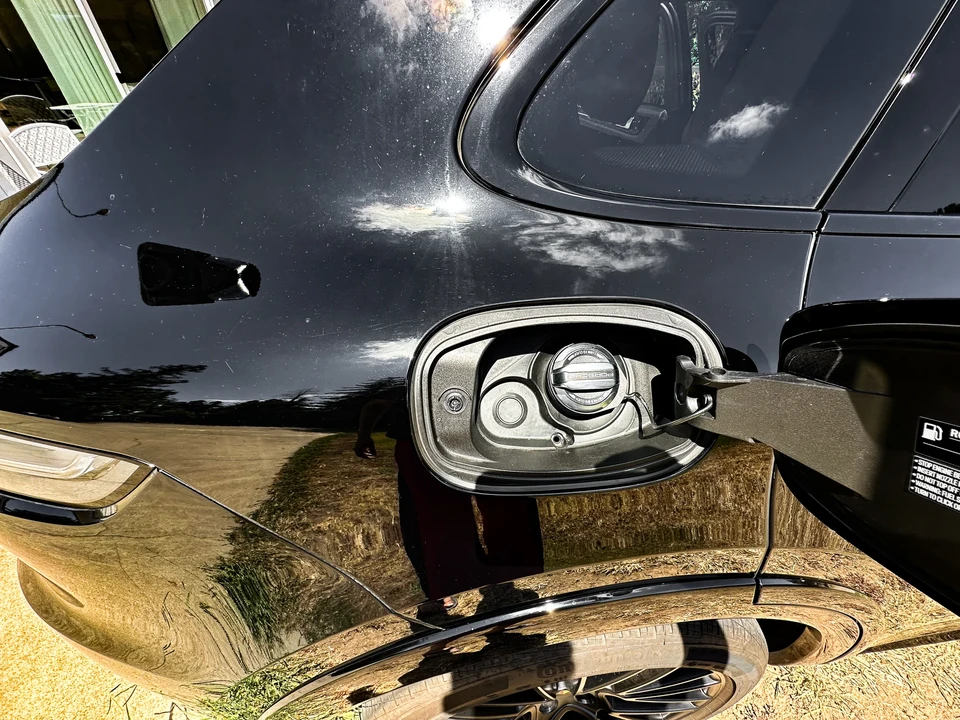 2021 Porsche 9Y0/9Y3 Cayenne GTS - Image 27 of 31