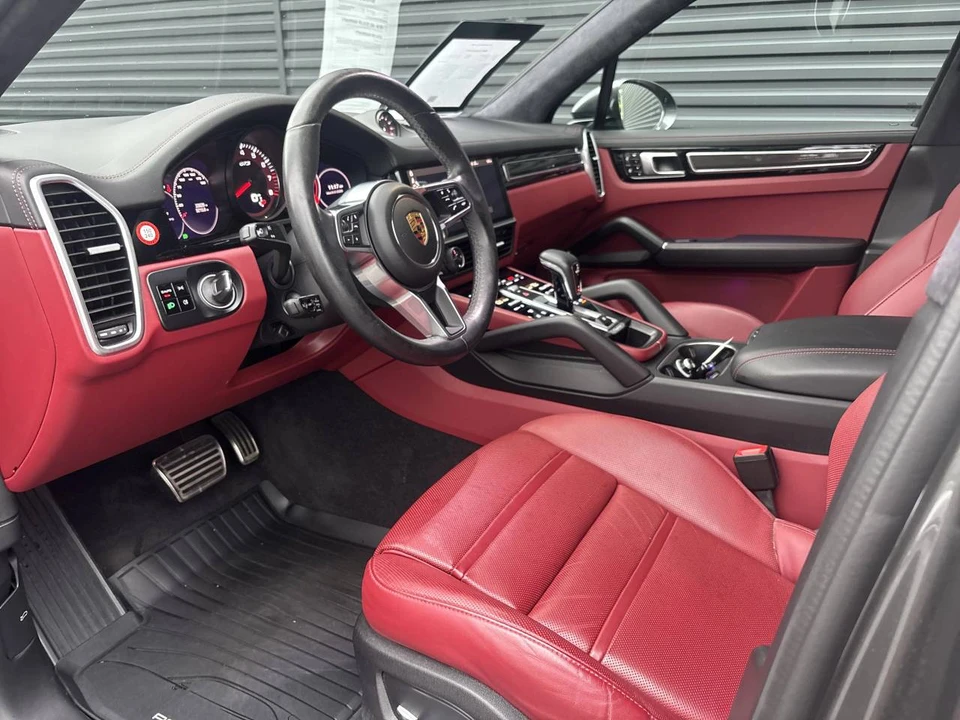 2021 Porsche 9Y0/9Y3 Cayenne GTS - Image 4 of 5
