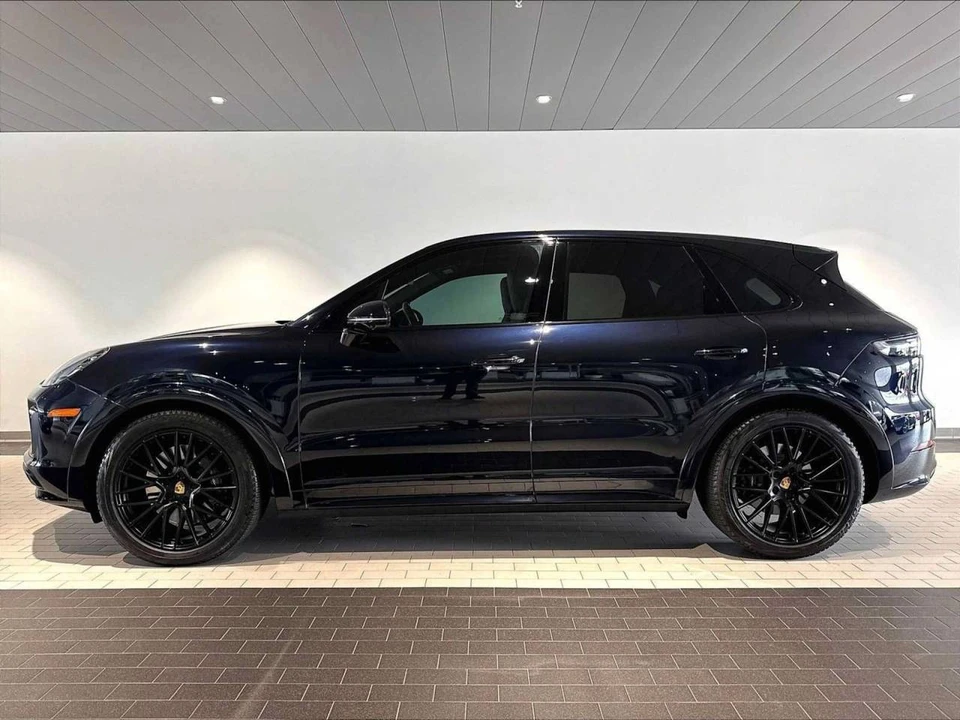 2021 Porsche 9Y0/9Y3 Cayenne GTS - Image 2 of 5