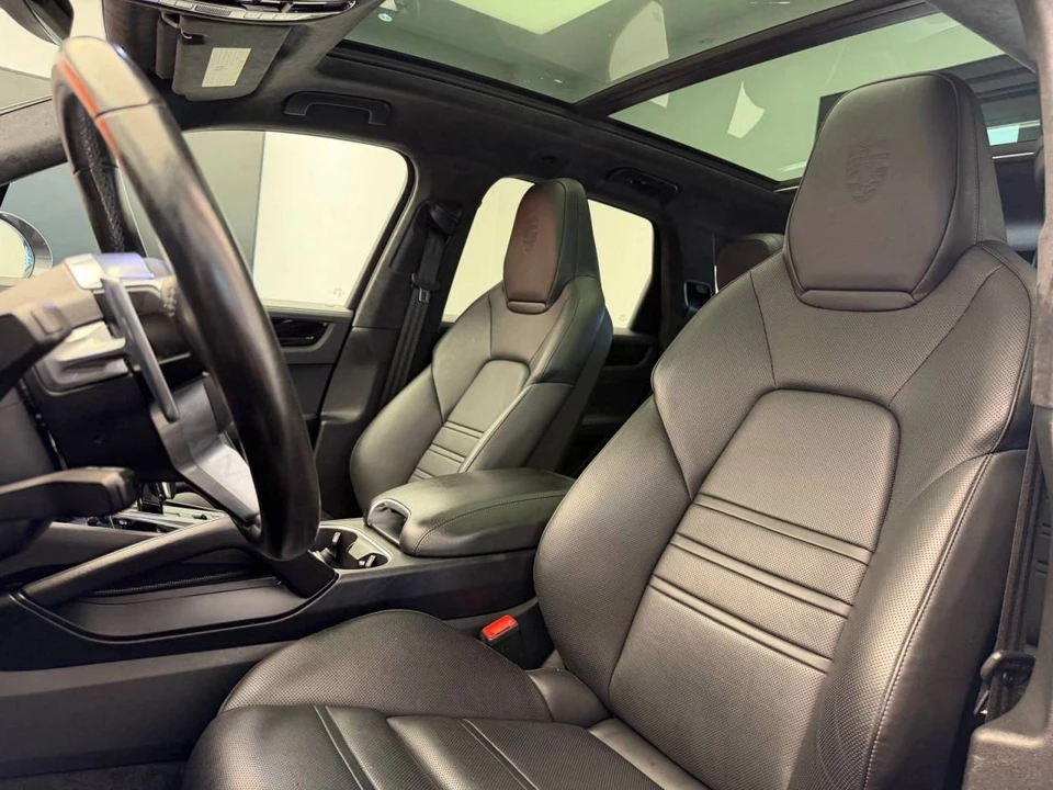 2021 Porsche 9Y0/9Y3 Cayenne GTS - Image 5 of 5
