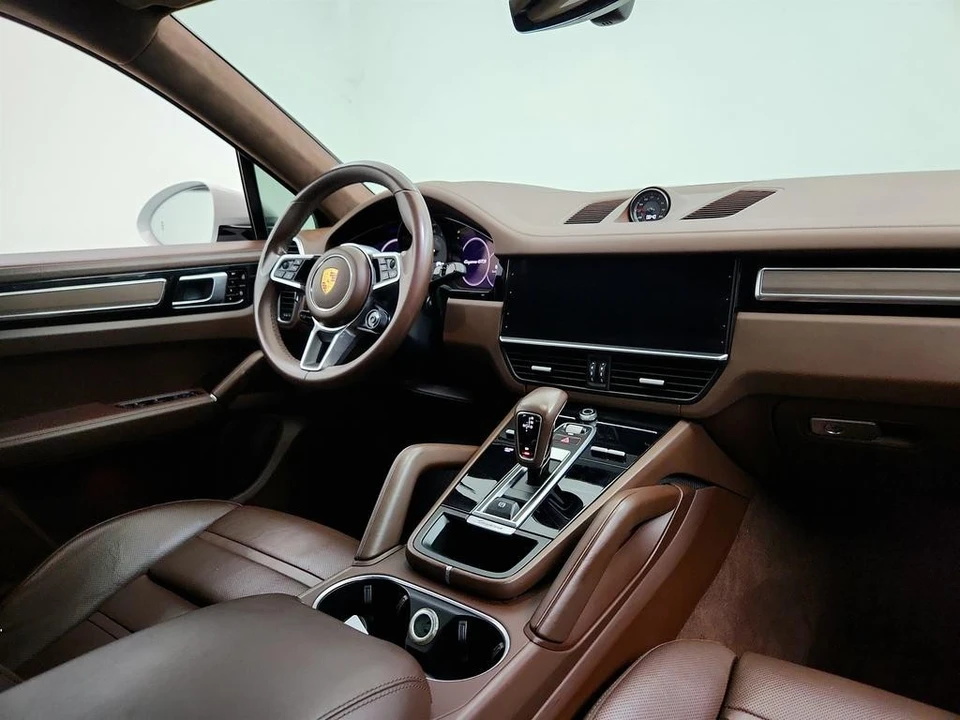 2021 Porsche 9Y0/9Y3 Cayenne GTS - Image 26 of 31