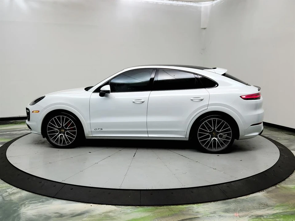 2021 Porsche 9Y0/9Y3 Cayenne GTS - Image 8 of 31
