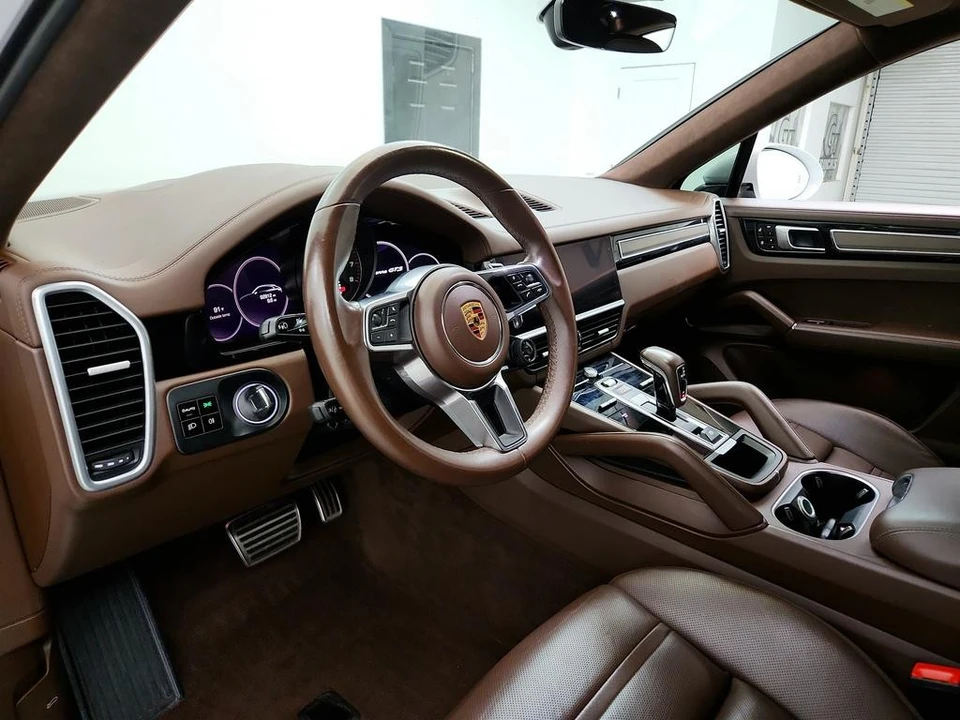 2021 Porsche 9Y0/9Y3 Cayenne GTS - Image 13 of 31