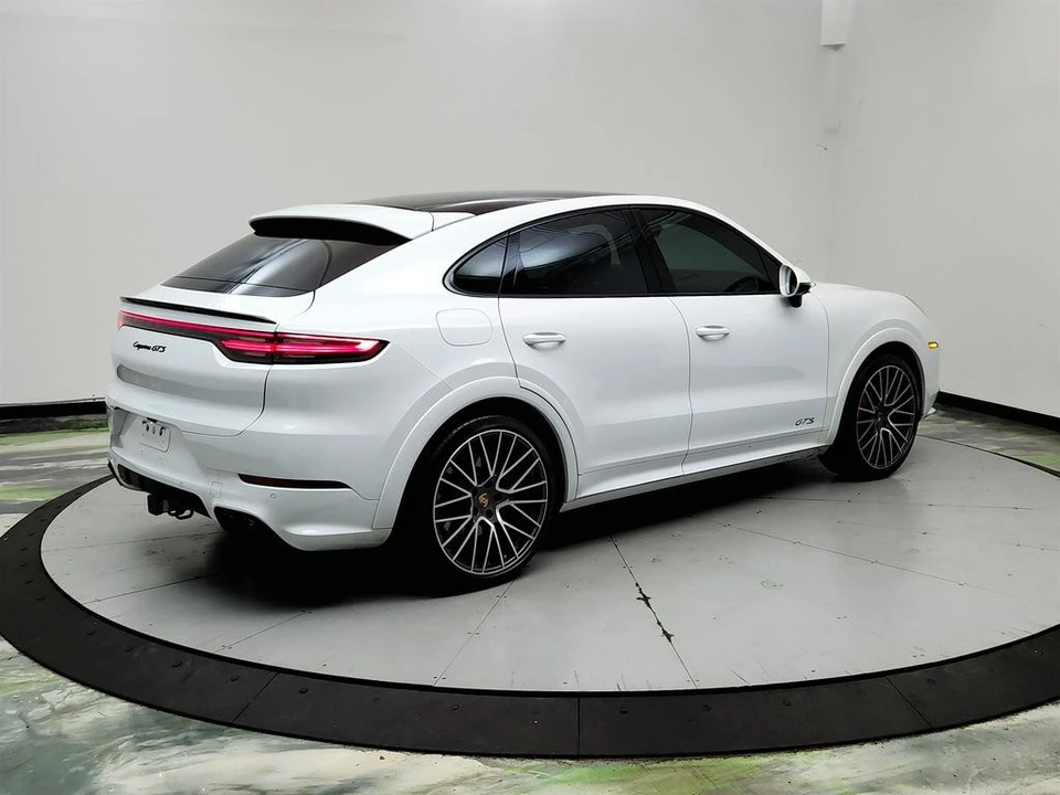 2021 Porsche 9Y0/9Y3 Cayenne GTS - Image 5 of 31