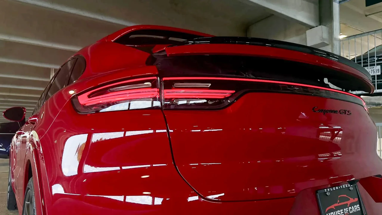 2021 Porsche 9Y0/9Y3 Cayenne GTS - Image 19 of 31