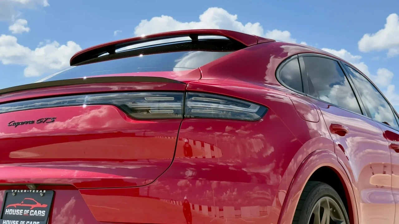 2021 Porsche 9Y0/9Y3 Cayenne GTS - Image 24 of 31