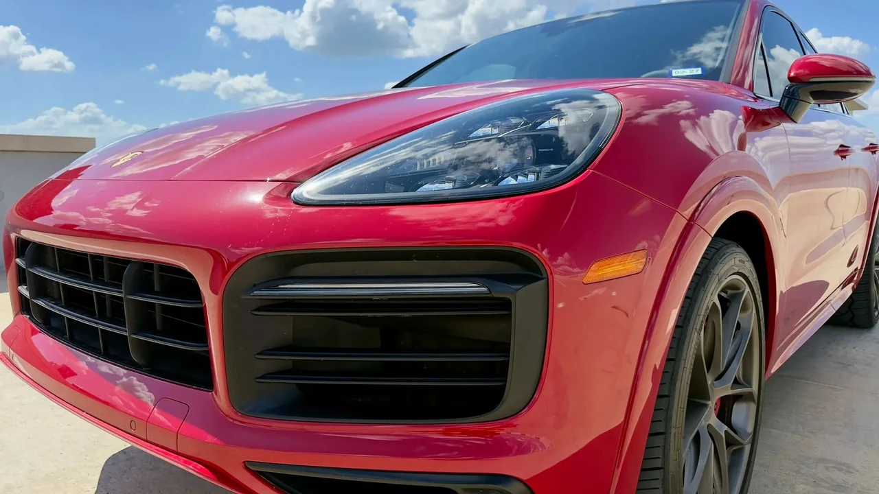 2021 Porsche 9Y0/9Y3 Cayenne GTS - Image 11 of 31