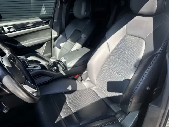 2021 Porsche 9Y0/9Y3 Cayenne - Image 4 of 6