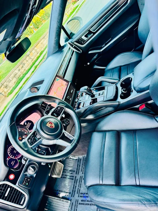 2021 Porsche 9Y0/9Y3 Cayenne - Image 19 of 19