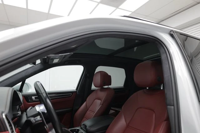 2021 Porsche 9Y0/9Y3 Cayenne - Image 10 of 10
