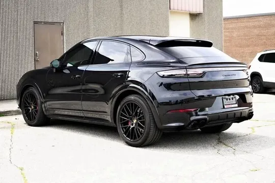 2021 Porsche Cayenne GTS Coupe
