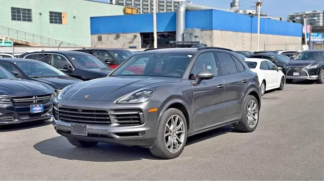 2021 Porsche Cayenne Premium Plus