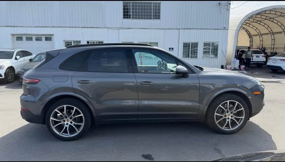 2021 Porsche 9Y0/9Y3 Cayenne - Image 4 of 20