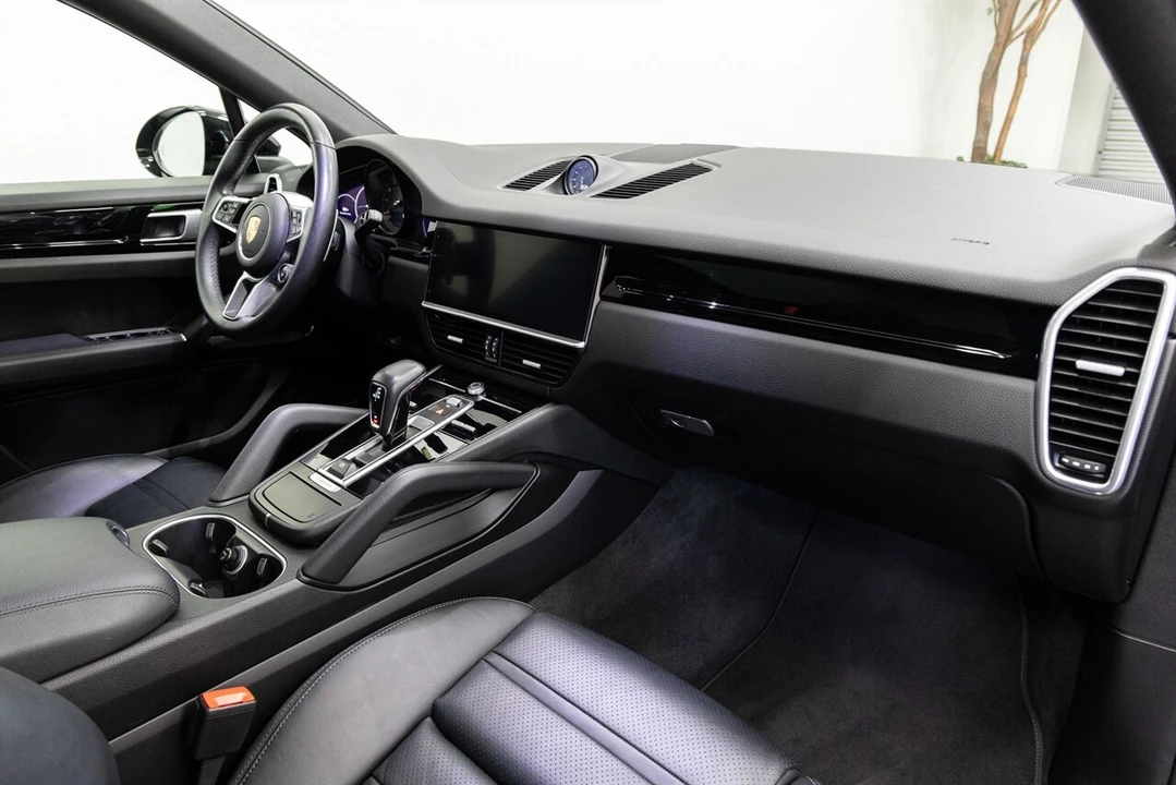 2021 Porsche 9Y0/9Y3 Cayenne Coupe - Image 13 of 18
